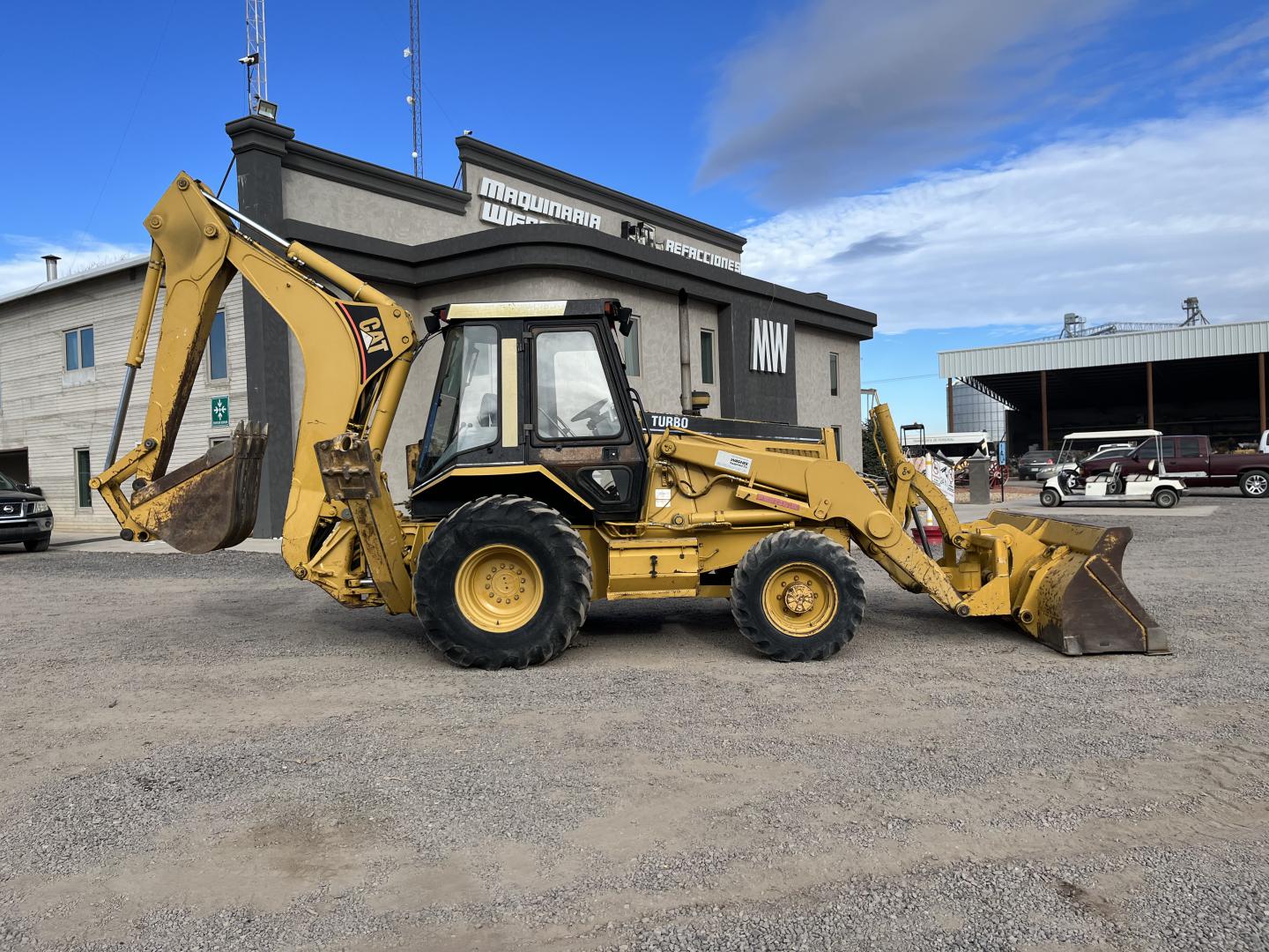 ./imagenes/INVOICE/2019/17271/RETROEXCAVADORA CATERPILLAR 446B (2).JPG